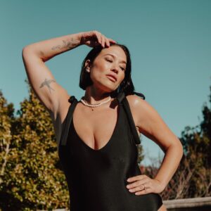 Tegan, Black